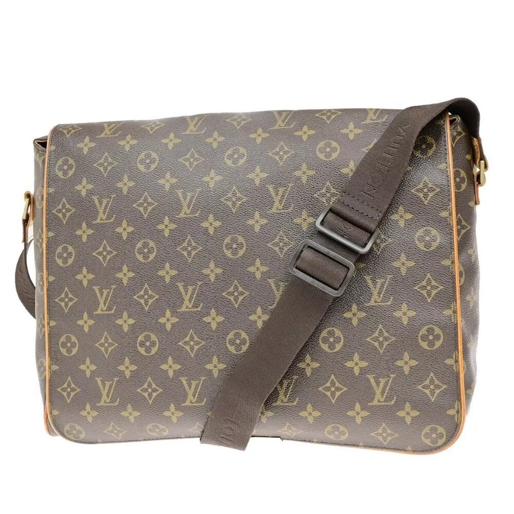 LOUIS VUITTON Abbesses Messenger Shoulder Bag Monogram Leather